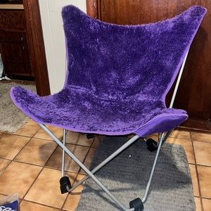 Comfy foldable chair!